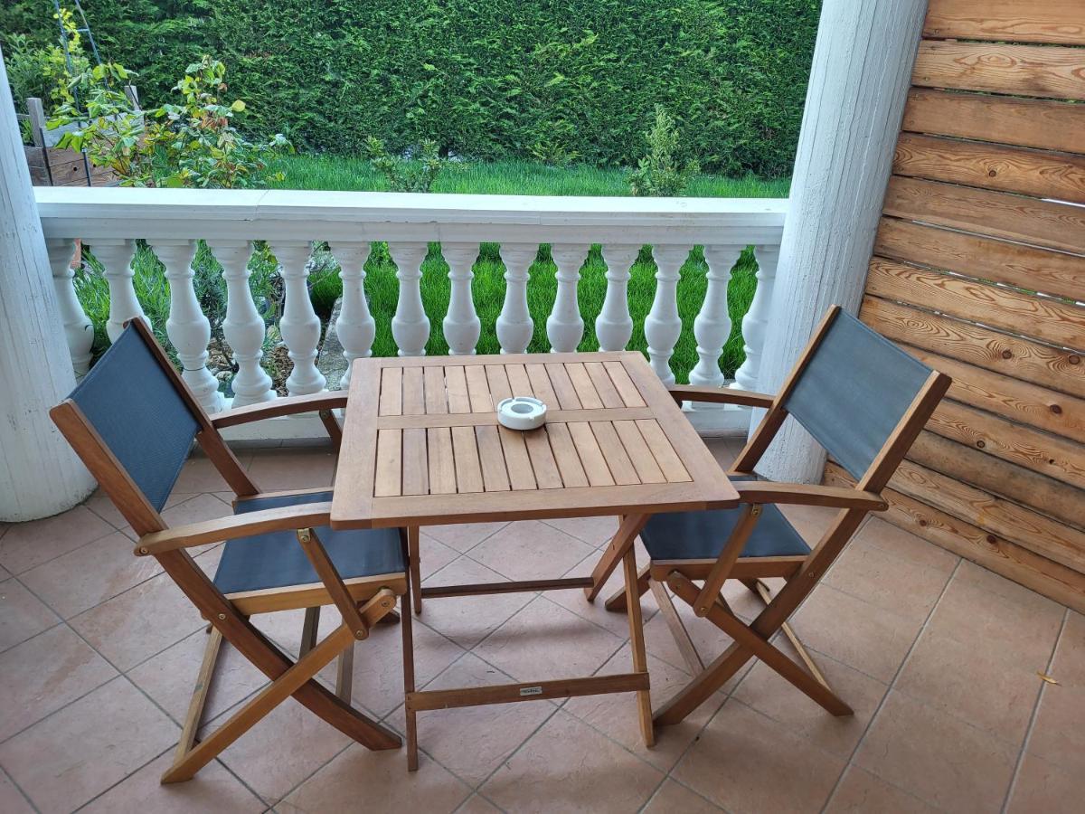 Apartmaji Tim Izola Bagian luar foto