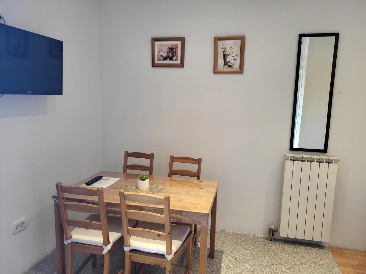 Apartmaji Tim Izola Bagian luar foto