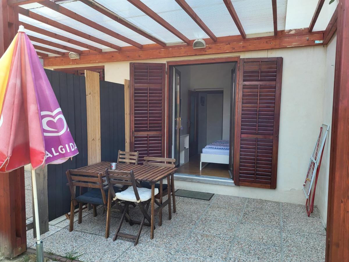 Apartmaji Tim Izola Bagian luar foto